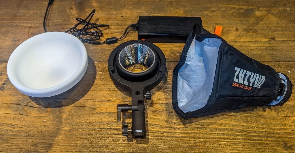 zhiyun molus x100 led lights review4