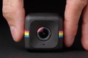 polaroid-cube-fingers-640x426-c
