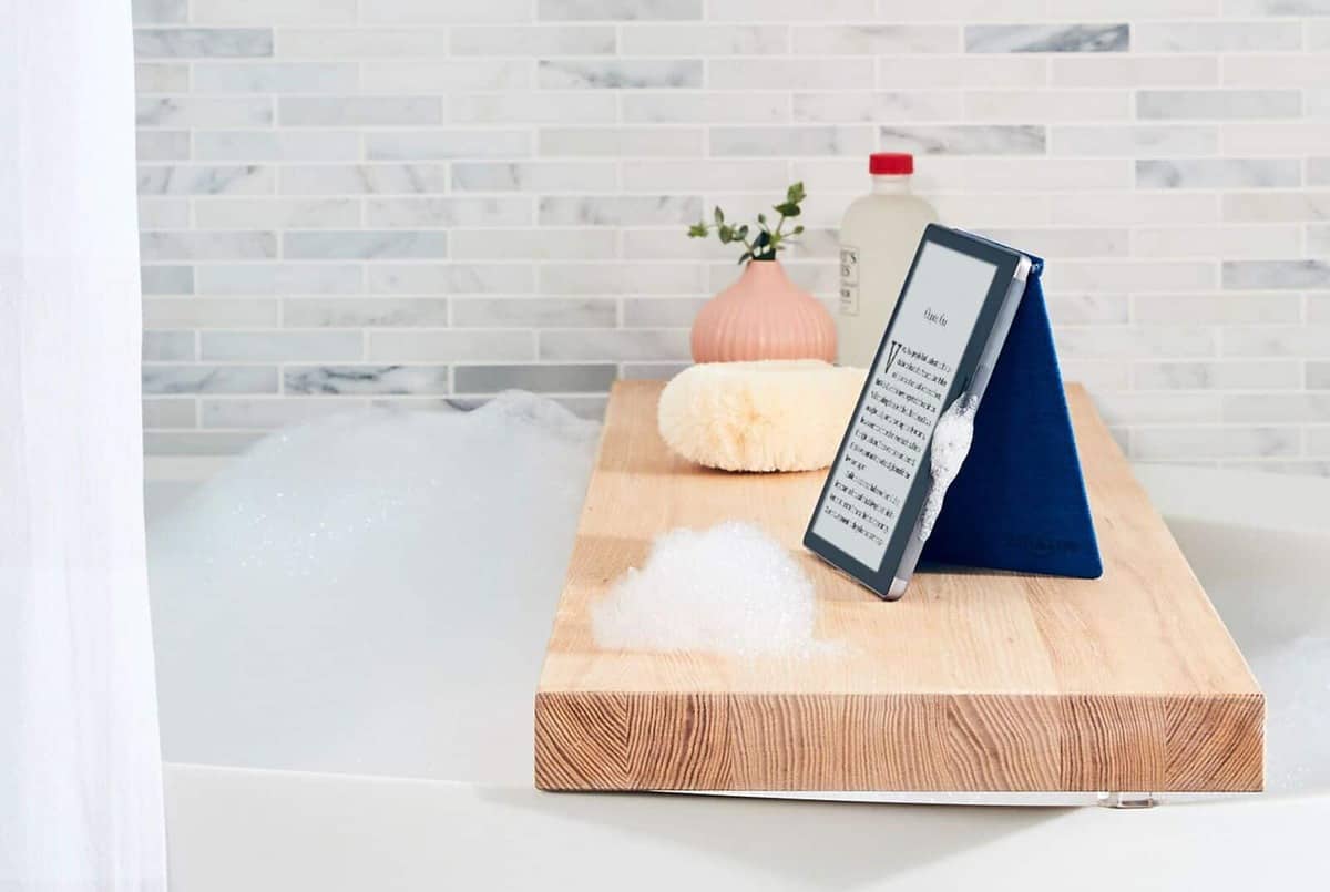 New Kindle Oasis announced that is waterproof and with Audible