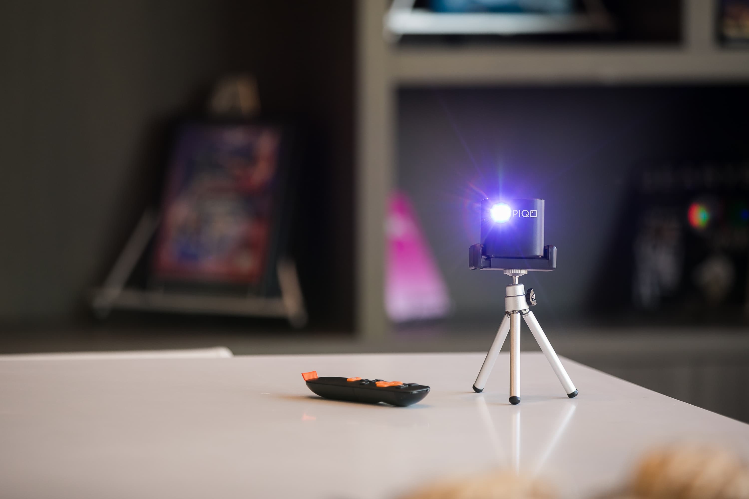 PIQO – The Word’s Smartest and Most Powerful 1080p Pico Pocket Projector