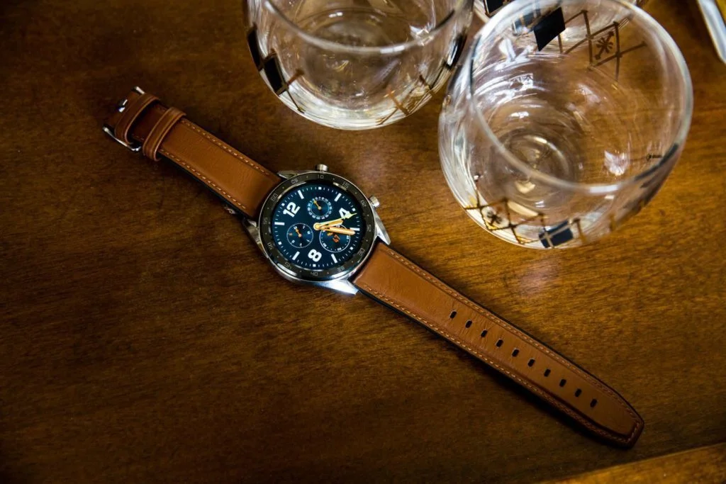 huawei watch gt 1 1024x683 - Apple Watch 3 vs Samsung Gear S3 vs Huawei Watch GT: The Mega Comparison