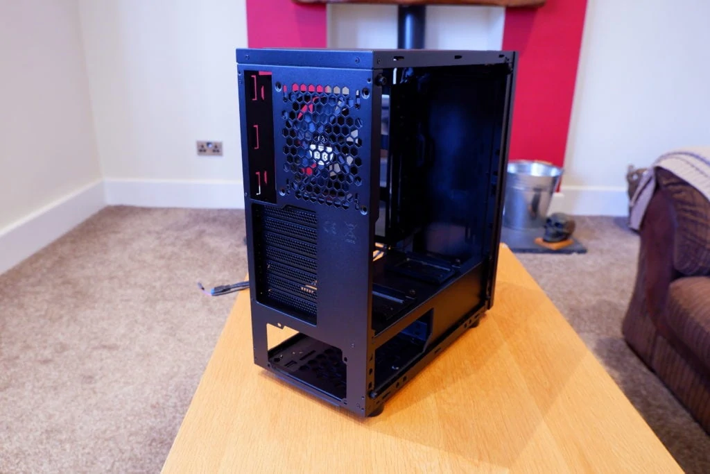 DSCF0027 - Thermaltake H100 Tempered Glass Mid Tower PC Case – Almost identical to the H200 but with less RGB and a little cheaper