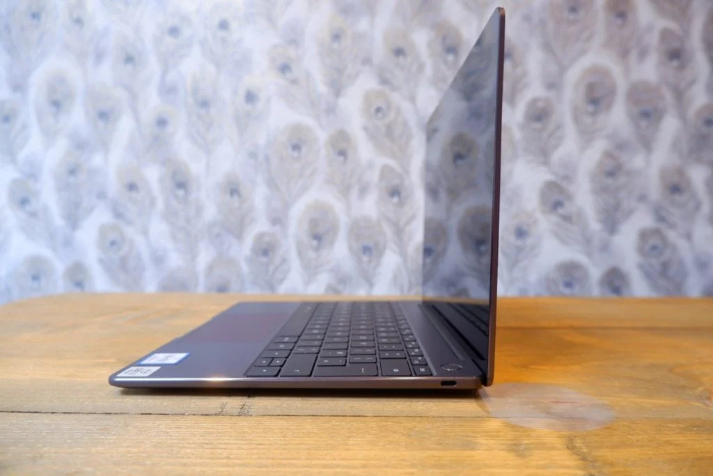 DSCF1596 - Huawei Matebook 13 (2020) Review with i7-10510U & MX250 - Better than the Dell XPS 13?