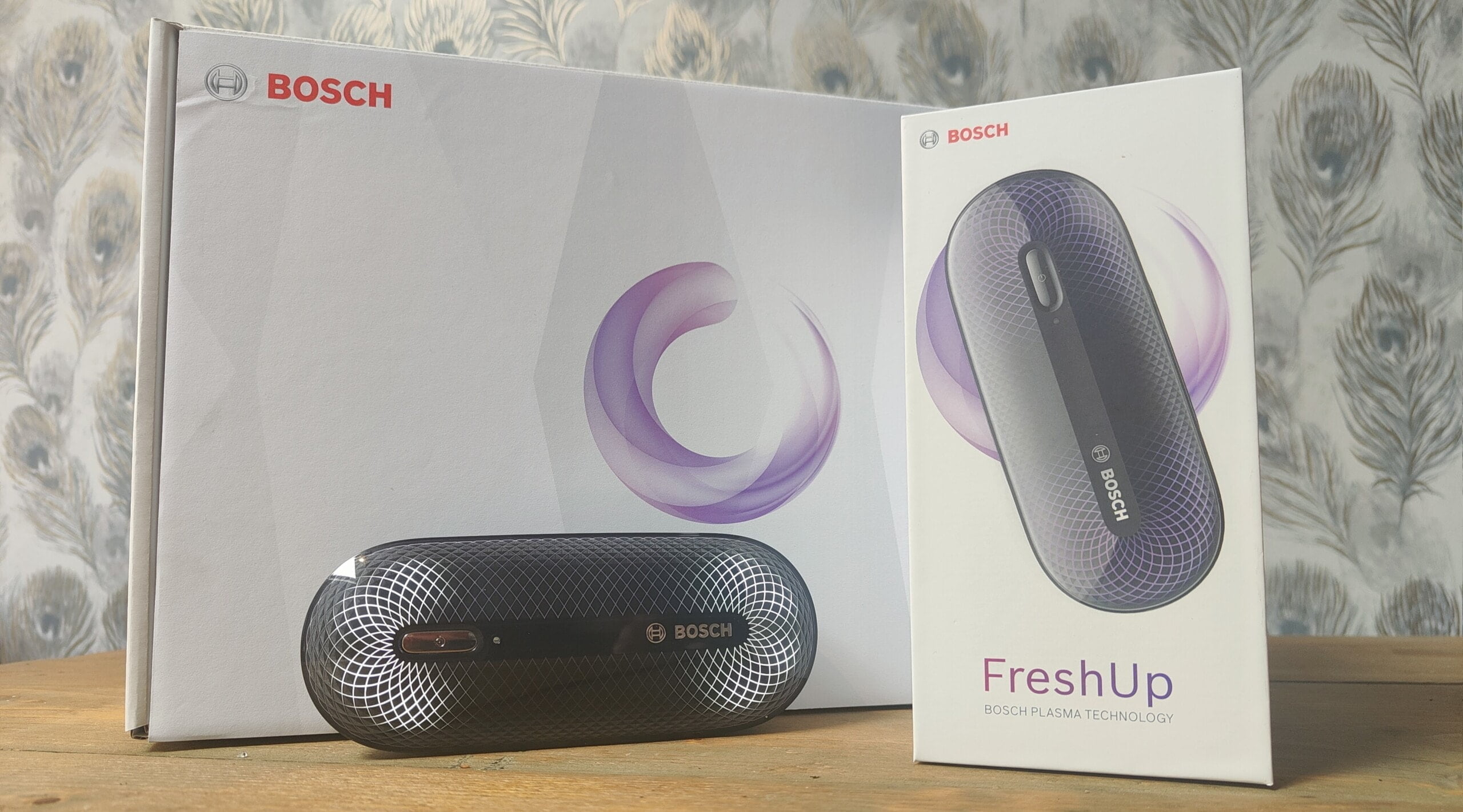 Bosch FreshUp Initial Review – A portable plasma cleaner to remove smells from your clothes