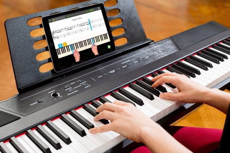 Skoove Review – Online and app-based piano lessons ideal for beginners or those anxious about in-person learning