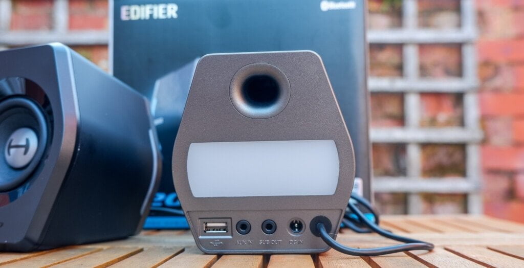 Edifier G2000 Computer Speakers review 1 - Edifier G2000 2.0 Computer Speakers Review – Decent compact, affordable 2.0 computer speakers aimed at gamers