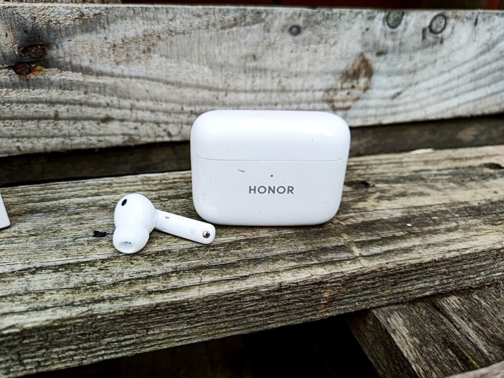 Honor Earbuds 2 Lite Review 3 - Honor Earbuds 2 Lite Review - Great for the price