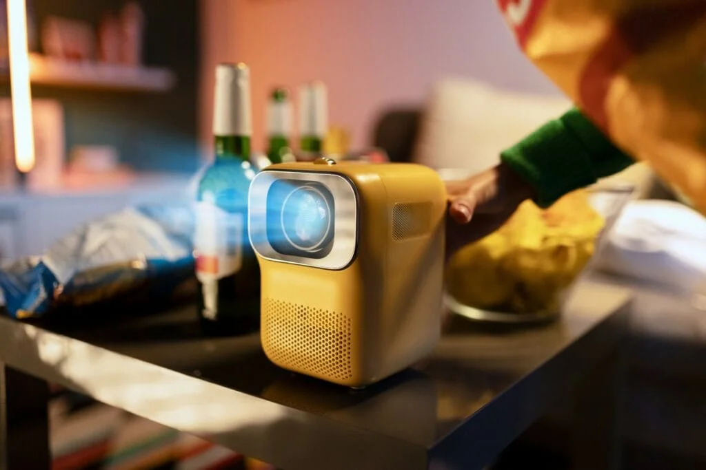Boxe with friends.jpg - Heyup Boxe is a portable 1080P smart projector available on Kickstarter for £169 that looks like a Among Us, party game