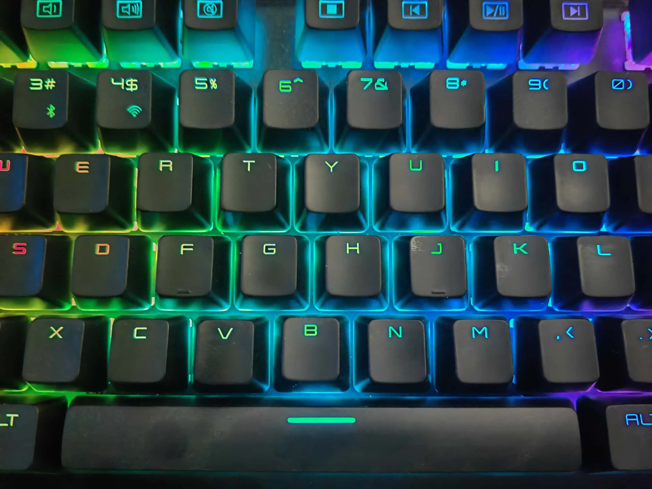 James Donkey RS4 Review1 scaled - James Donkey RS4 87-Key TKl Wireless Gaming Mechanical Keyboard Review