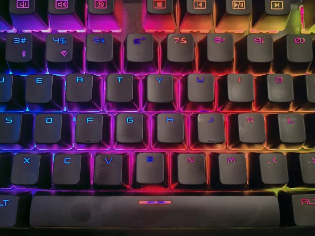 James Donkey RS4 Review2 - James Donkey RS4 87-Key TKl Wireless Gaming Mechanical Keyboard Review