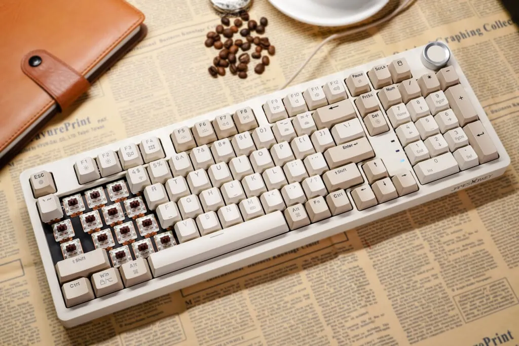 JAMESDONKEY RS2 1 - JAMESDONKEY RS2 Hot-Swappable Gasket Mounted Mechanical Keyboard Launched for $79 / £67
