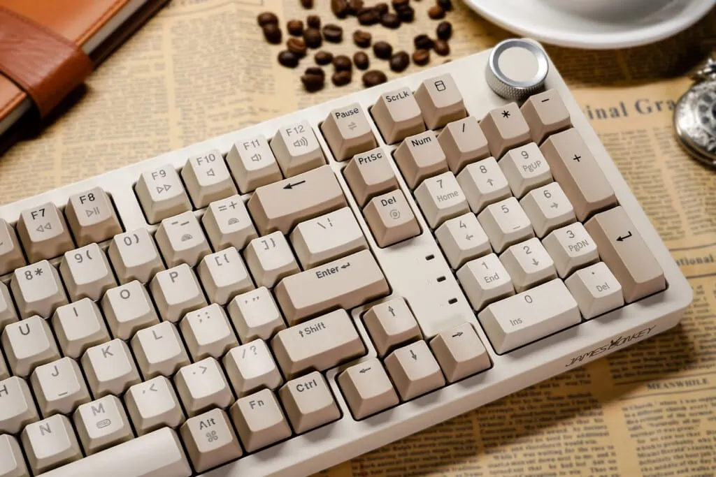 JAMESDONKEY RS2 5 - JAMESDONKEY RS2 Hot-Swappable Gasket Mounted Mechanical Keyboard Launched for $79 / £67