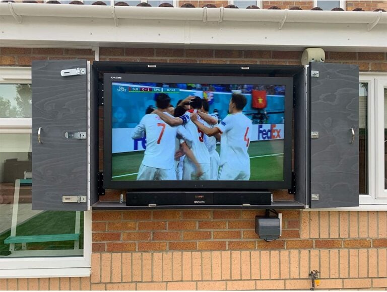 Best Outdoor TV Enclosure and Weatherproof TV Guide for the UK in 2022