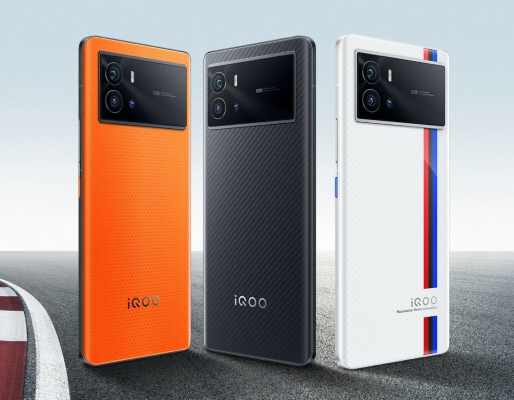 iQOO 9 Pro - 3 Excellent Smartphones Available in India for Mobile Gaming