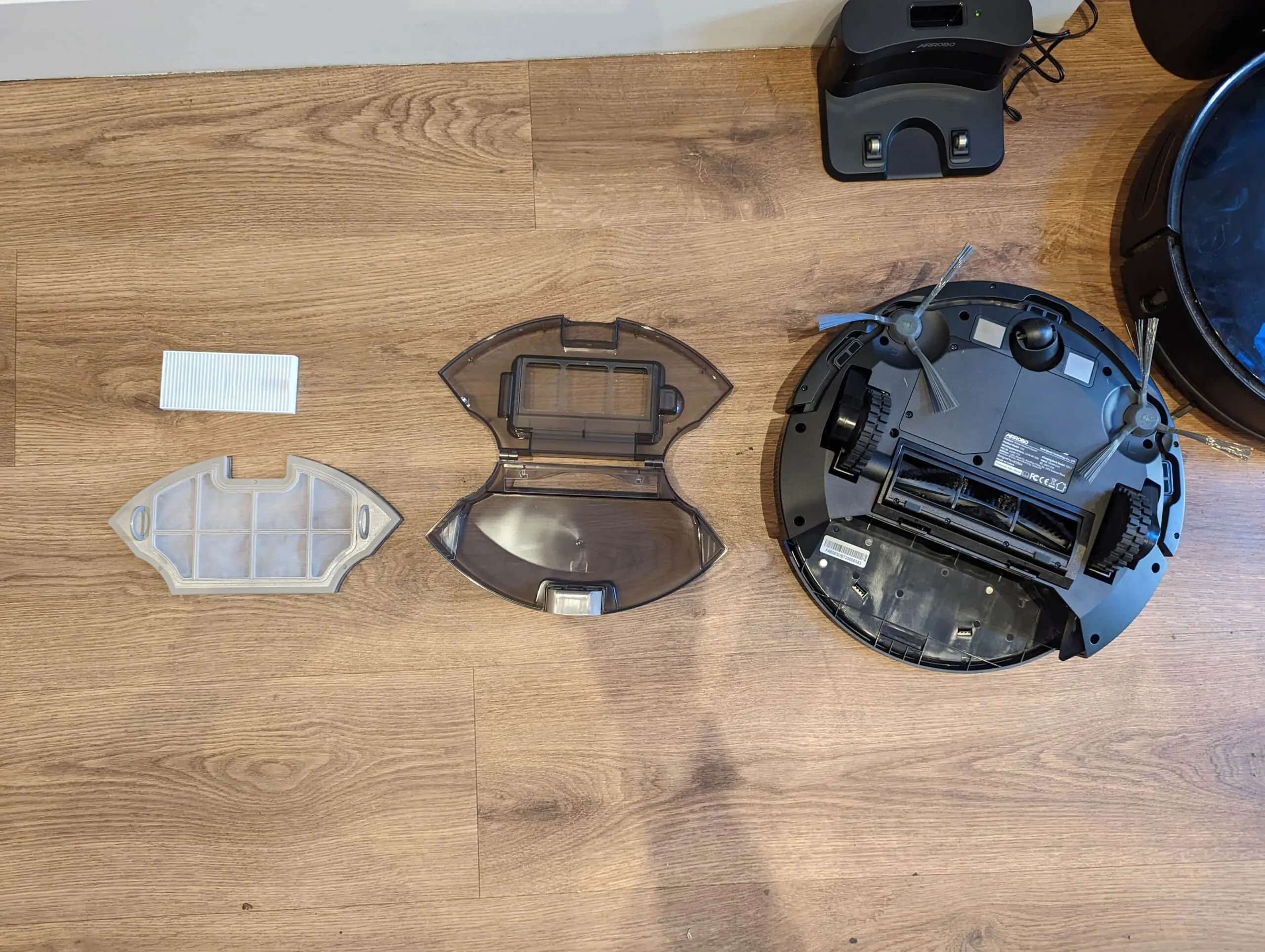 AIRROBO P20 Robot Vacuum Review5 scaled - AIRROBO P20 Robot Vacuum Review – A budget option with gyroscope navigation & improved cleaning vs P10
