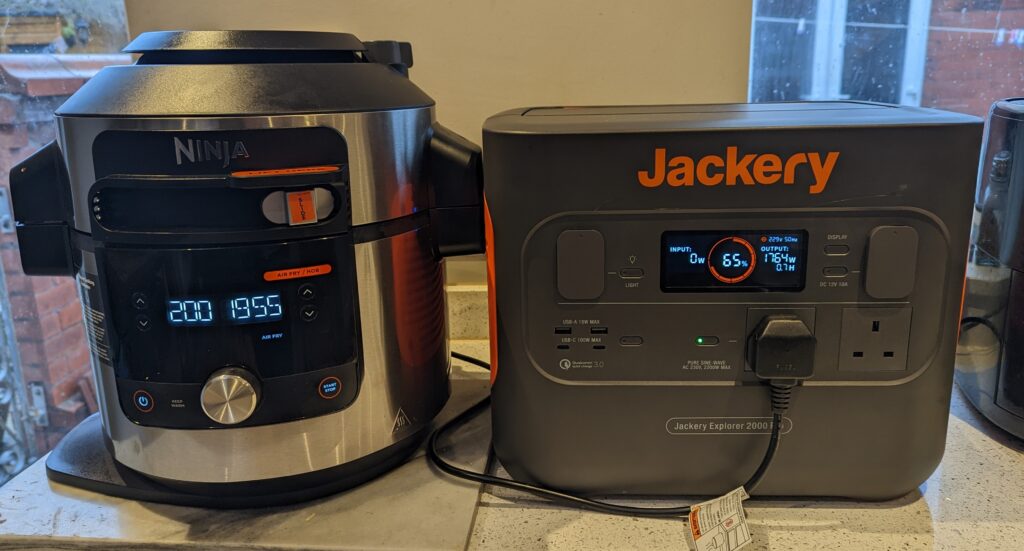 Jackery Explorer 2000 Pro Ninja Airfryer - Best Portable Power Station for Blackouts in the UK this Winter