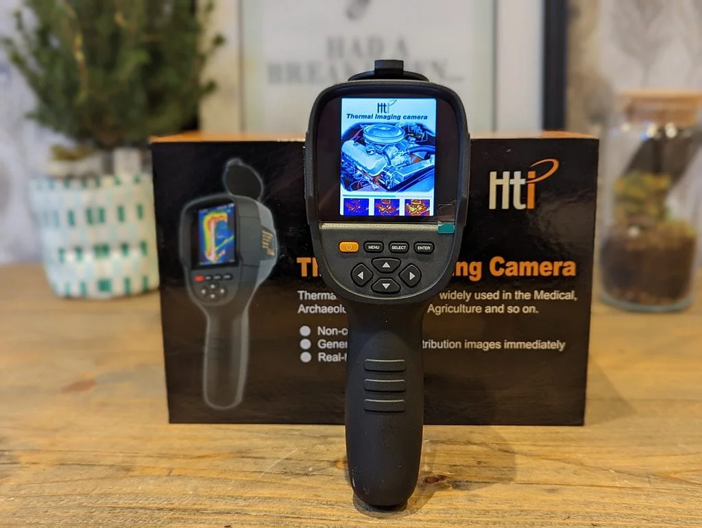 Hti Xintai HTI 19 infrared thermal imaging camera review1 - Using a thermal camera to reduce draughts & heating costs: HTI-Xintai HTI-19 infrared thermal imaging camera review