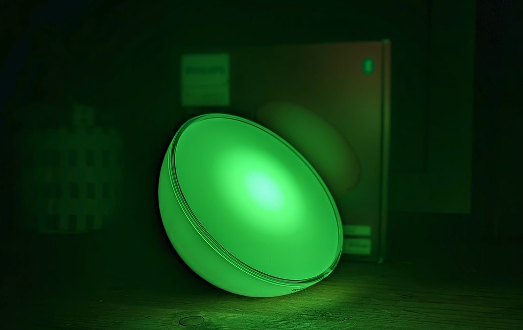 Philips Hue Go 2 Portable Light Review3 - Philips Hue Go 2 White & Colour Ambiance Smart Portable Light Review