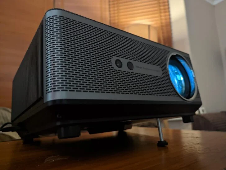 Yaber Ace K1 Projector Review – 650 ANSI lumens for daytime visibility