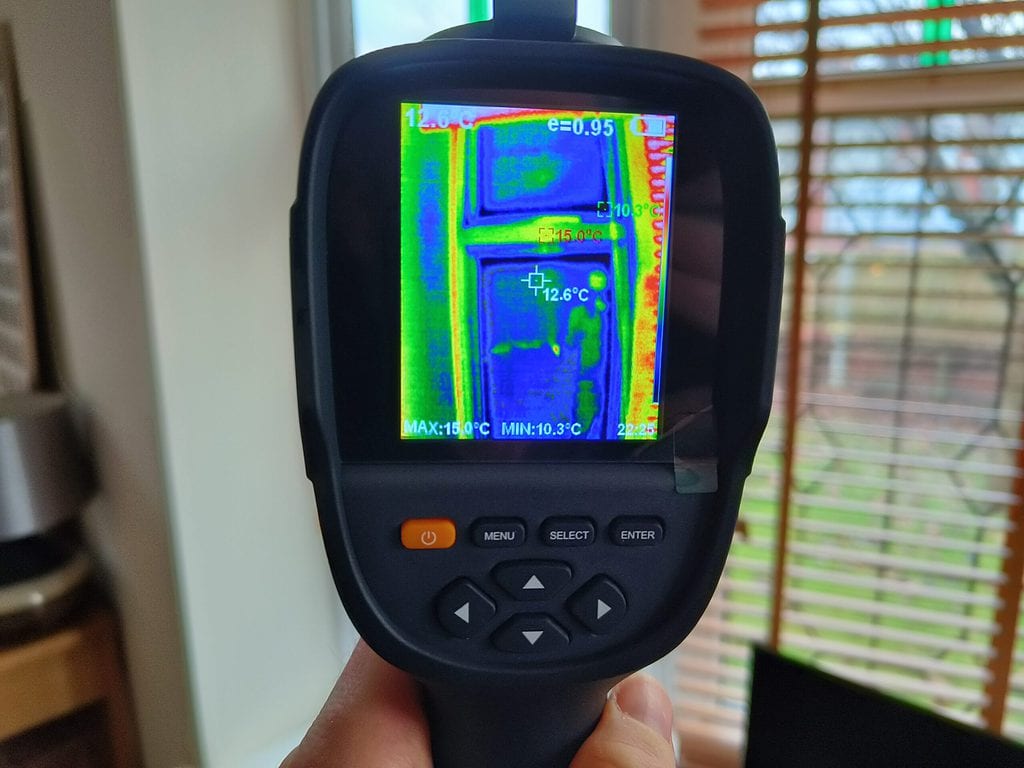 IMG20221213143221 - Using a thermal camera to reduce draughts & heating costs: HTI-Xintai HTI-19 infrared thermal imaging camera review