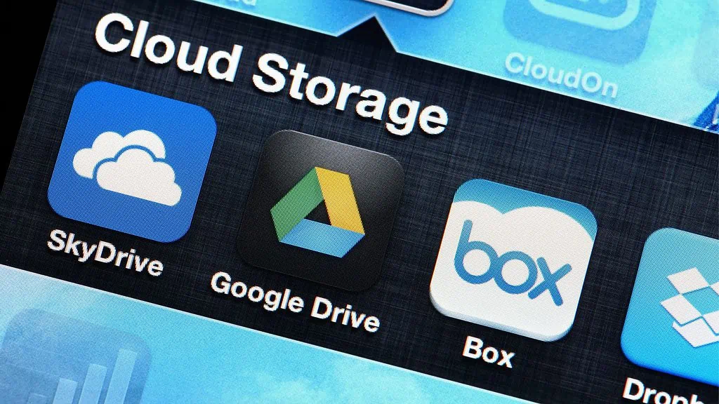 cloud storage dropbox canva - 5 Apps Which Can Help In Business Operations