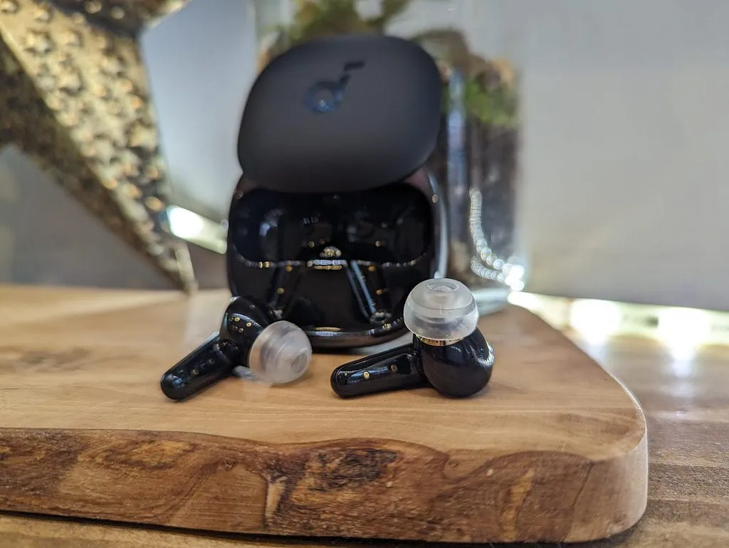 Anker Soundcore Liberty 4 Earbuds Review2 - Anker Soundcore Liberty 4 Earbuds Review vs Soundcore Liberty 3 Pro