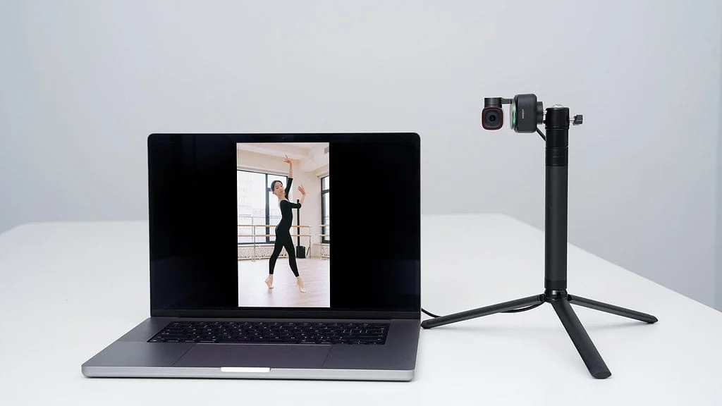 03. portrait shooting function of Tiny 2 - OBSBOT Tiny 2 vs Insta360 Link AI PTZ 4K Webcam Comparison – Tiny 2 is cheaper and has a bigger 1.5” sensor