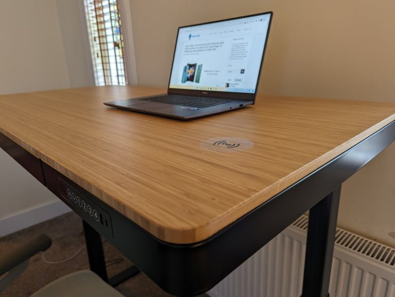 FlexiSpot Q8 Standing Desk Review – The best standing desk yet, with a bamboo surface and wireless charging