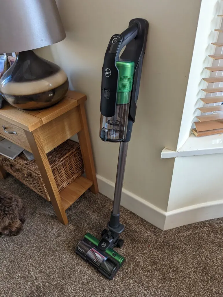 Hoover HF9 Anti Twist Cordless Vacuum Cleaner Review Assembled 1 - Hoover HF9 Anti-Twist Cordless Vacuum Cleaner Review – Double battery for 60 minutes cleaning