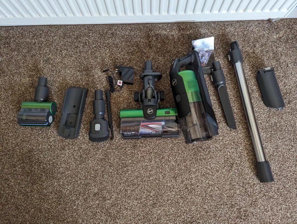 Hoover HF9 Anti Twist Cordless Vacuum Cleaner Review disassembled - Hoover HF9 Anti-Twist Cordless Vacuum Cleaner Review – Double battery for 60 minutes cleaning