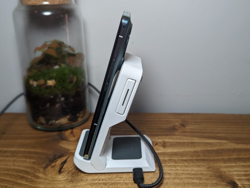 STM Goods ChargeTree Go Review Charging the Honor Magic5 Pro - STM Goods ChargeTree Go Review - Portable 3-in-1 Wireless Charging Station