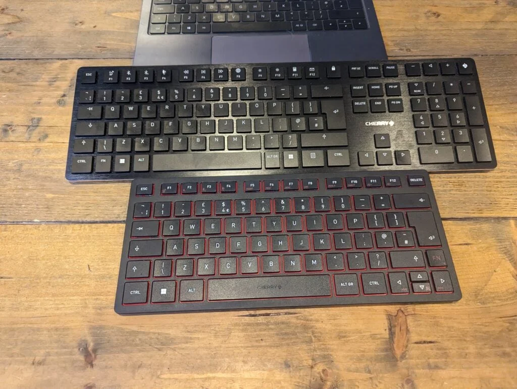 CHERRY KW X ULP Keyboard vs Cherry KW 9200 Mini - CHERRY KW X ULP Keyboard Review - Mechanical ultra-low profile keyboard with a high price tag