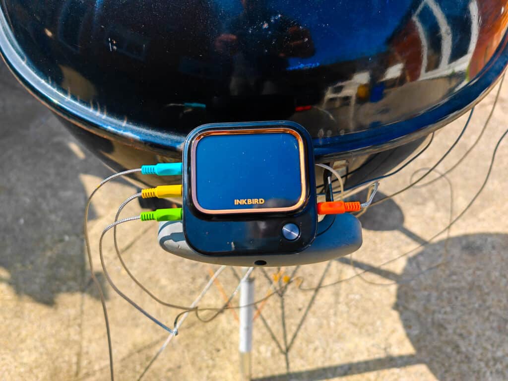 Inkbird IBT 26S BBQ Thermometer In Use - INKBIRD IBT-26S Smart BBQ Thermometer Review with WiFi & Bluetooth vs Weber Connect Smart Grilling Hub