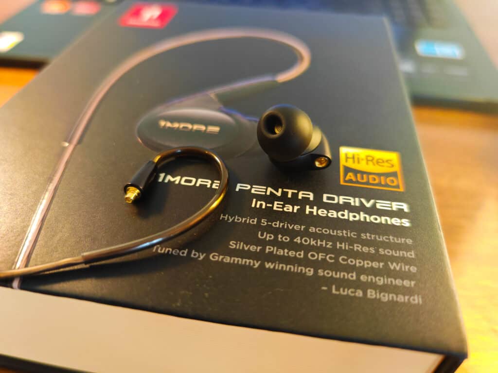 1MORE Penta Driver P50 Review Design - 1MORE Penta Driver P50 Review – Wired Earbuds with DLC Dynamic Driver & 4 Planar Diaphragm Drivers