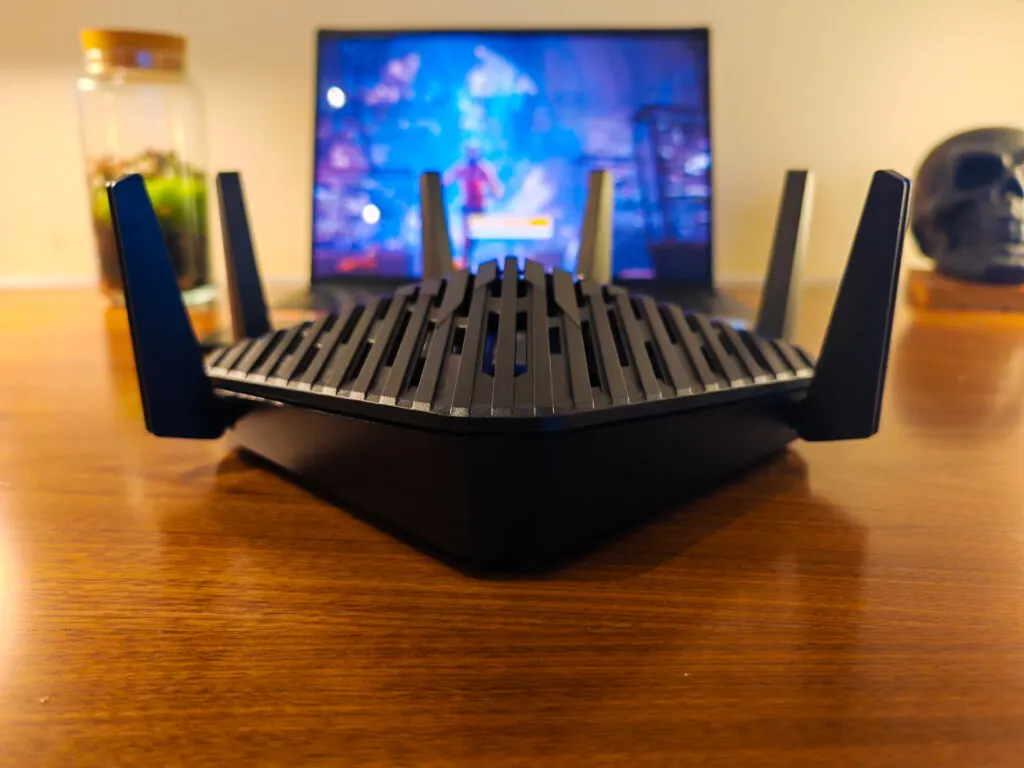 Acer Predator Connect W6 Wi Fi 6E Router Review Design Front 2 - Acer Predator Connect W6 Wi-Fi 6E Router Review