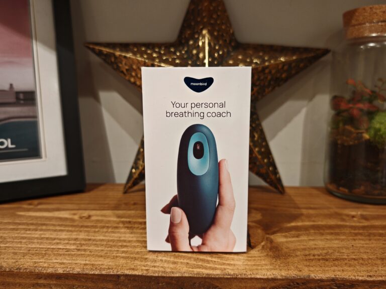 Moonbird Breathing & Meditation Device Review: Coached Breathing Exercise with HRM & HRV