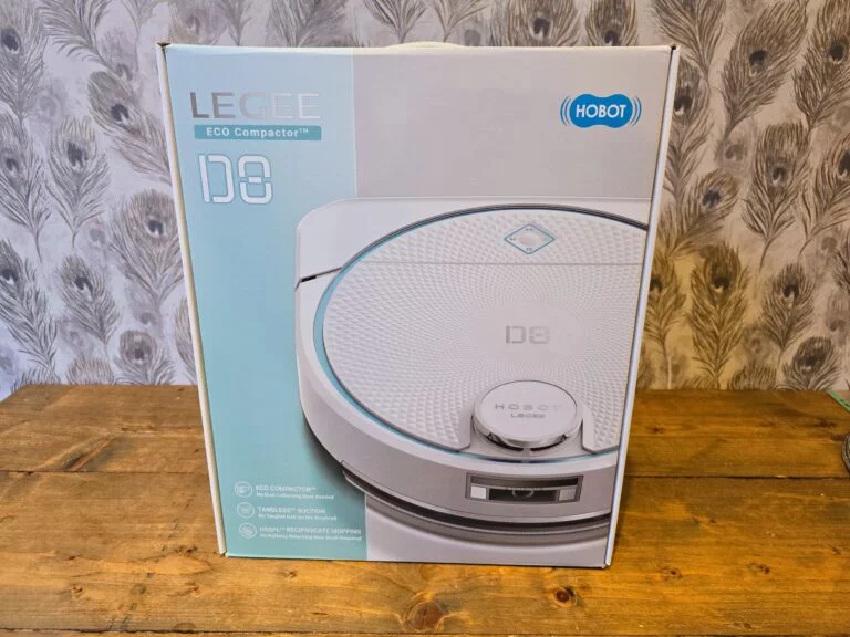 Hobot Legee D8 Robot Vacuum and Mop Review