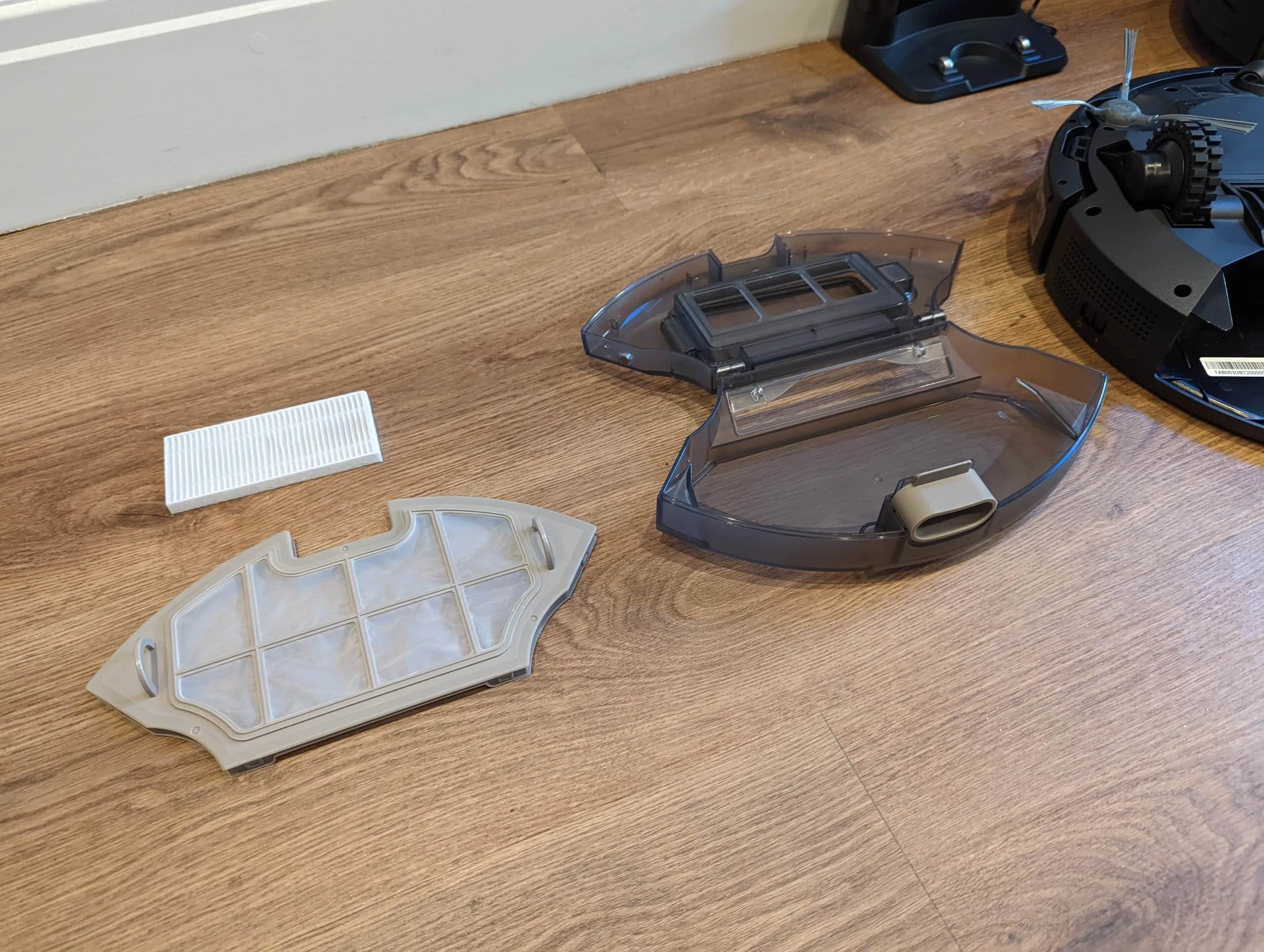 AIRROBO P20 Robot Vacuum Review4 scaled 1 1