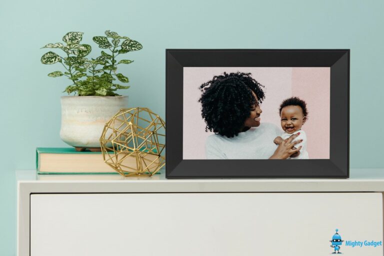 Aura Carver Smart Digital Photo Frame Review – A superb digital photo frame with some privacy concerns