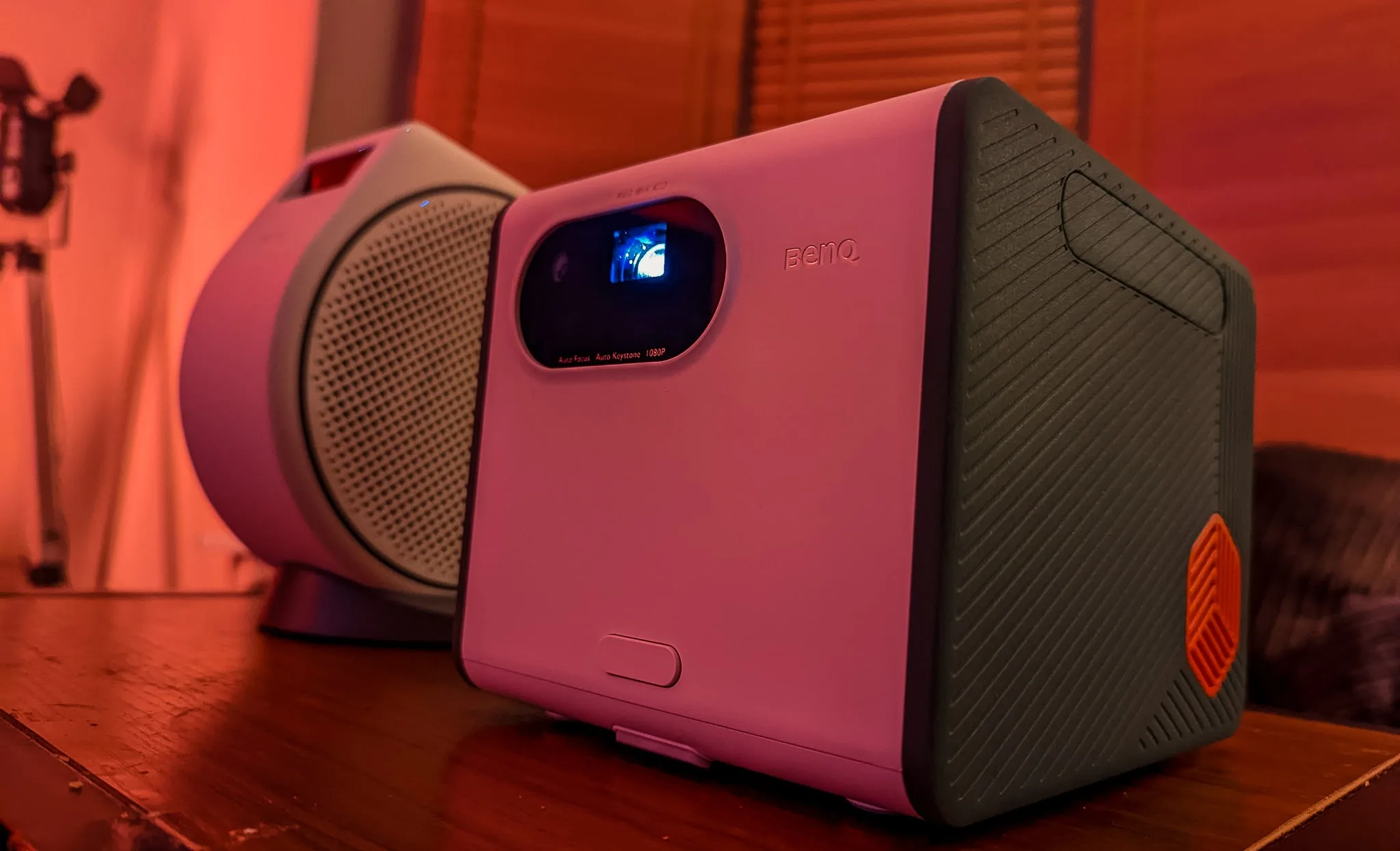 BenQ GS50 vs GV30 Projector Comparison Review – Design, Brightness, Video and Audio Quality 1 BenQ GS50 vs GV30 Projector Comparison Review11 1