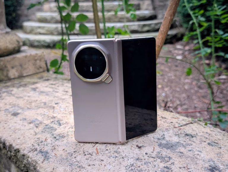 Honor Magic V5 Review vs Magic V3