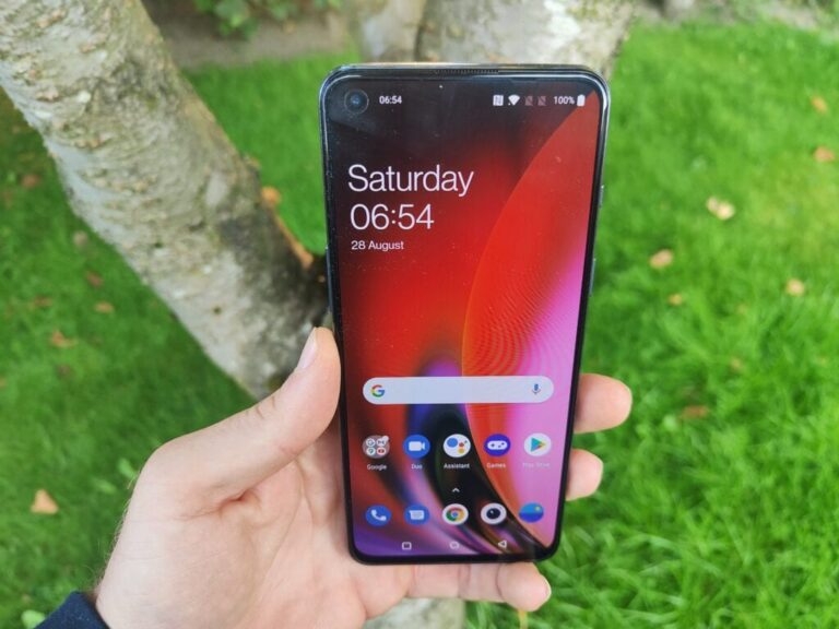 OnePlus Nord 2 Review – The best mid-range phone right now