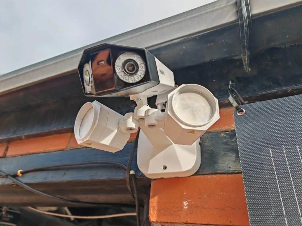 Reolink Duo Floodlight PoE Camera Instaleld 1024x768 1 1.jpg