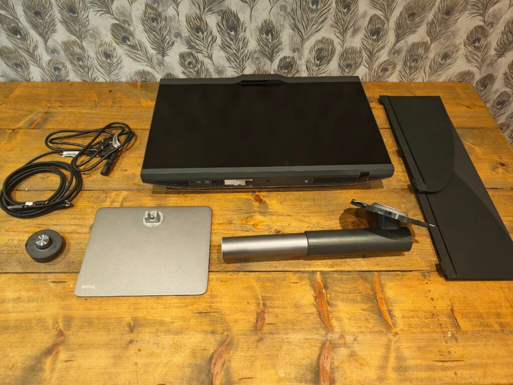 BenQ Creative Pro PD2770U Unboxing 2