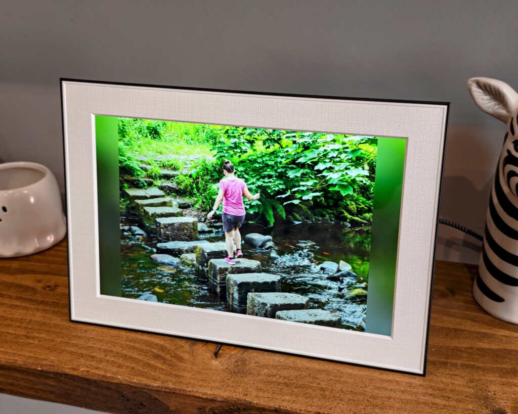 Homture Magic Frame Review - Digital photo frame with AI-generated videos 14 Homture Magic Frame Review4