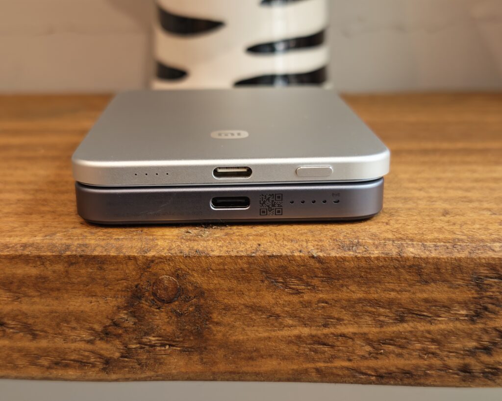 Xiaomi UltraThin Magnetic Power Bank 5000 Review vs Ugreen MagFlow Air 5K 7 Xiaomi UltraThin Magnetic Power Bank 5000 vs Ugreen MagFlow Air 5K Power 2