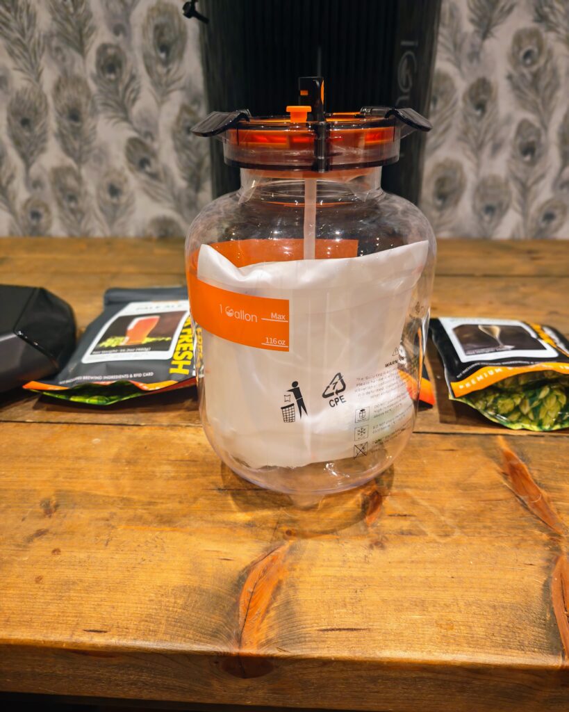 iGulu F1 Review - Smart All-in-One Home Brewer - Beer, Cider, Kombucha & More 3 iGulu F1 Review Fementation Tank