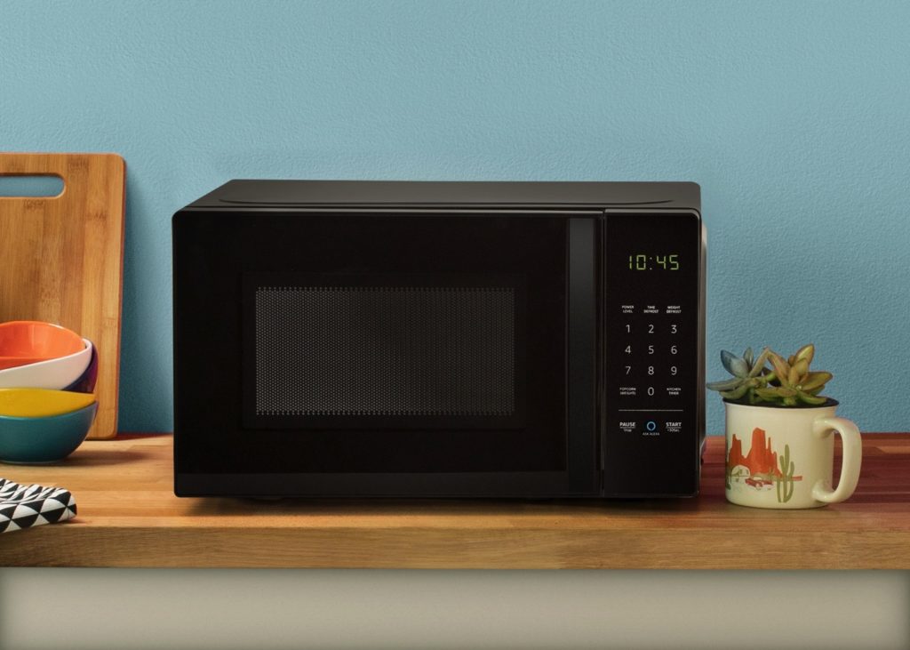 Alexa in everything: AmazonBasics Microwave & Amazon wall clock both feature Amazon Alexa 2 2018amazonbasics microwavejt 1 1024x731 1