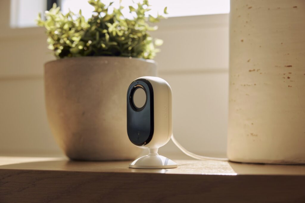 Arlo Launches New Essential Range with 2K Resolution and 4-in-1 Security Features 4 Arlo Essential Indoor Camera 2nd Generation 1024x683 1