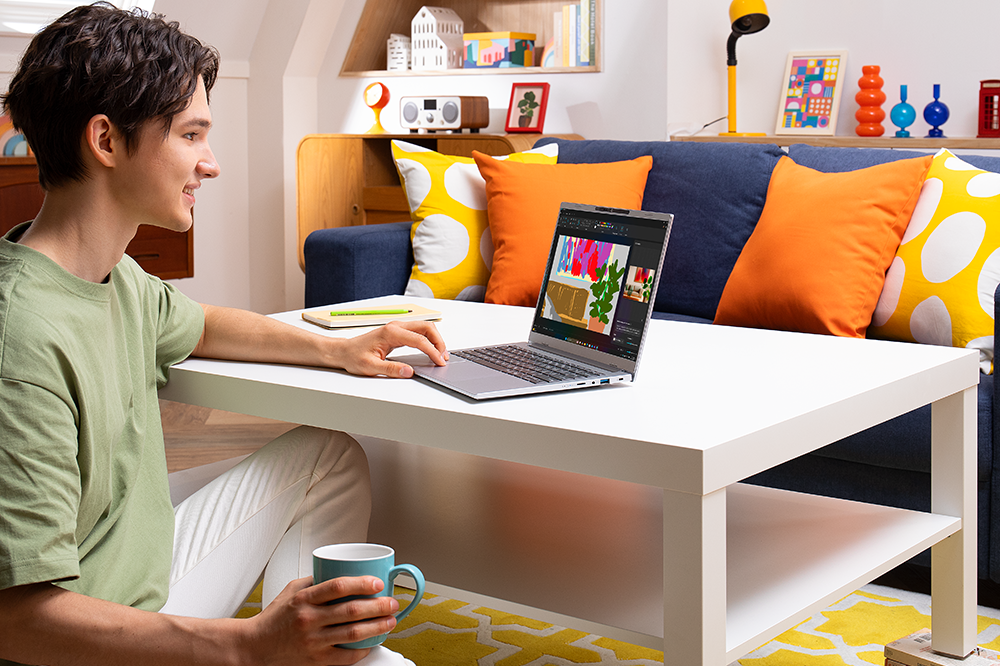 Aspire 14 AI Intel A14 53M A14 53MT Lifestyle 03